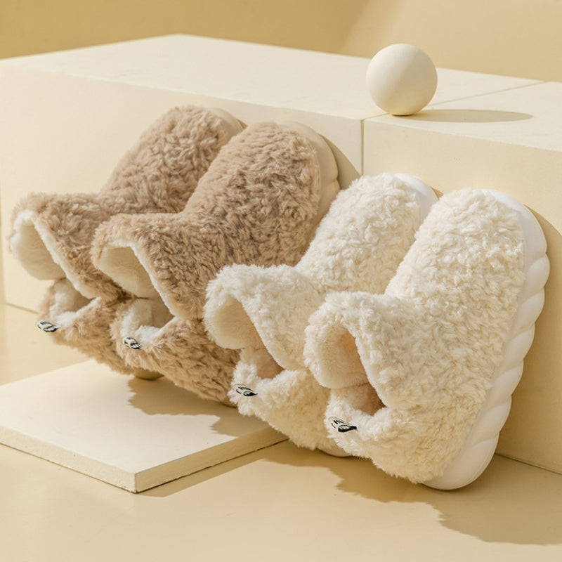 Chaussons cocooning en polaire crème