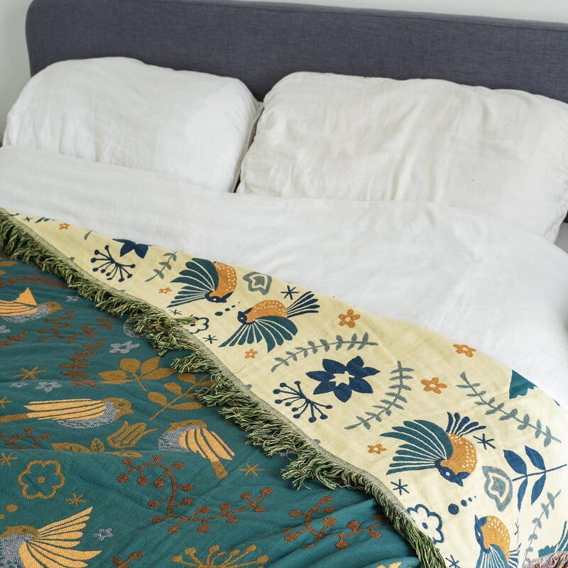 Plaid réversible avec motif d'oiseau scandinave